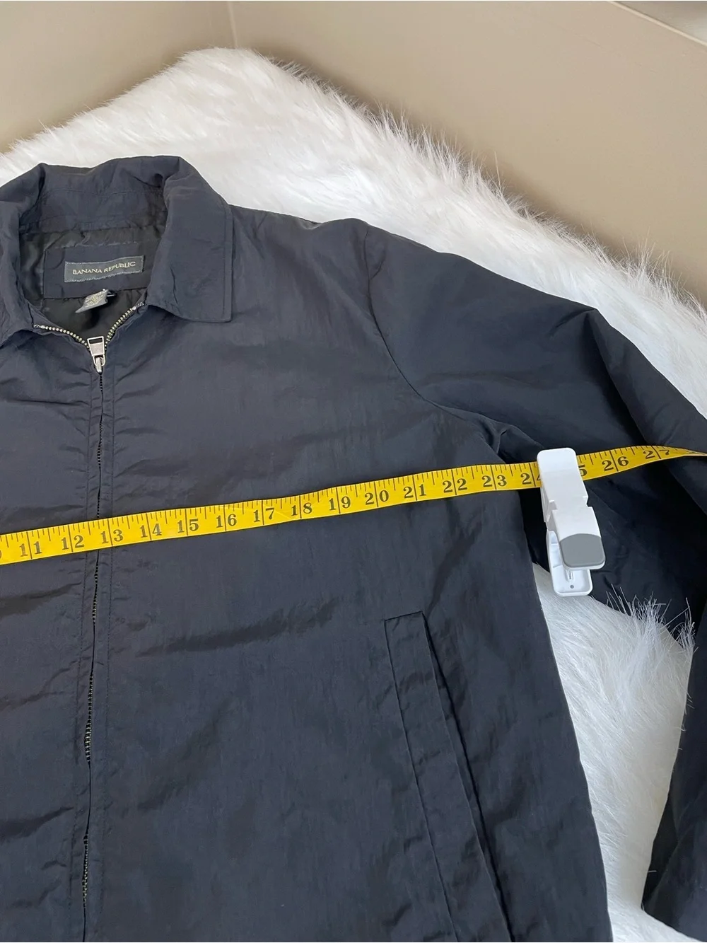 Banana Republic Men's black Zip Bomber Jacket Nylon Insulated Large